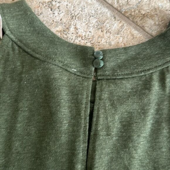 NWT women’s tank top medium - Picture 5 of 5